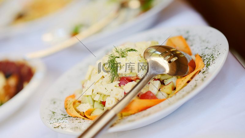 散装膨化食品，规格与价格如何权衡？**